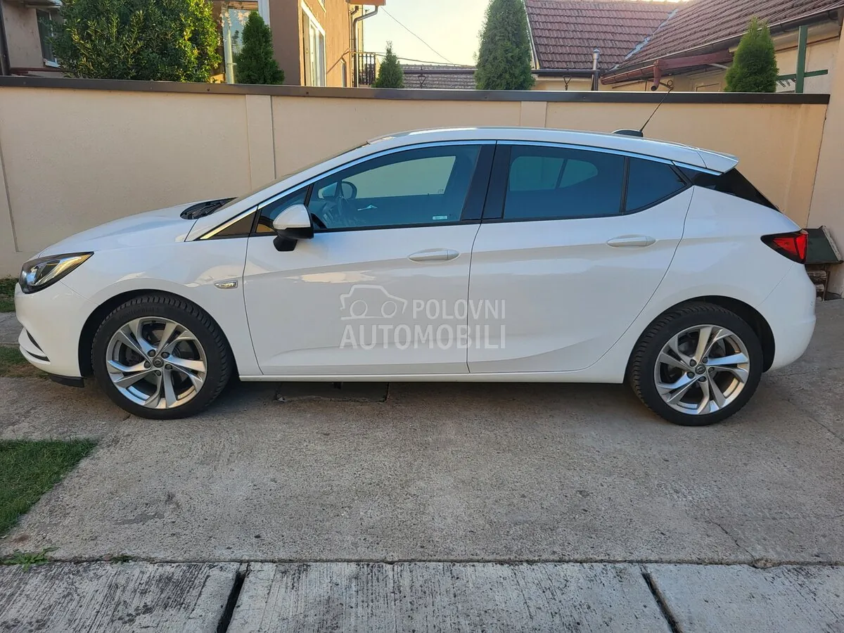 Opel Astra K 2015 photo 3