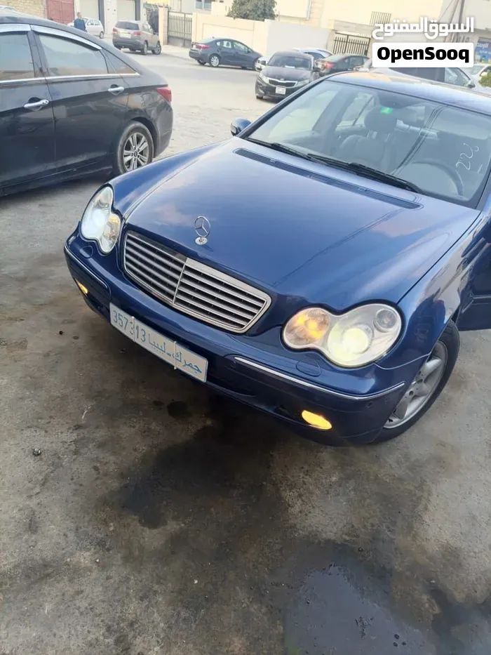 Mercedes-Benz C-Class 2005 photo 4