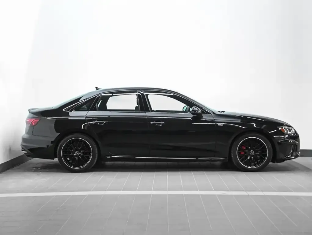 Audi A4 2025 photo 3