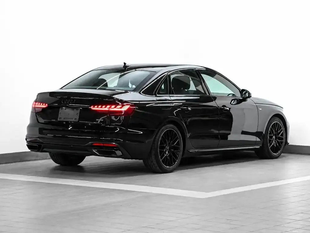 Audi A4 2025 photo 4