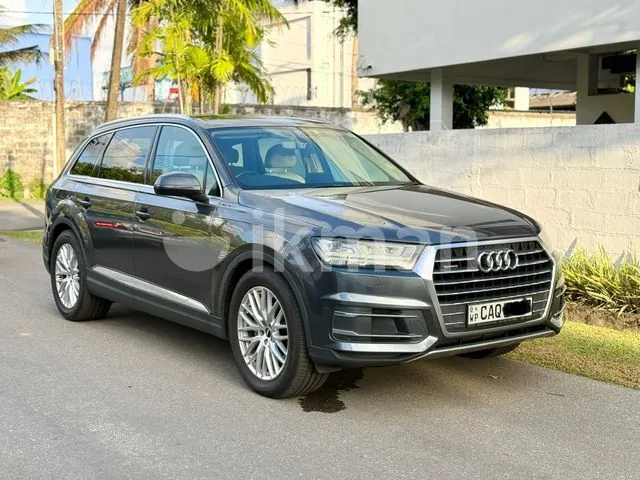 Audi Q7 2016 photo 2