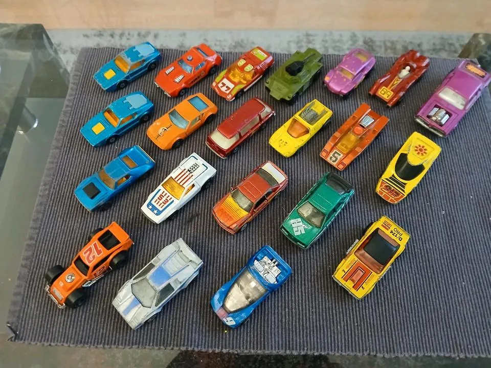 Matchbox Langley Mercedes Hot Wheels Autos 21X