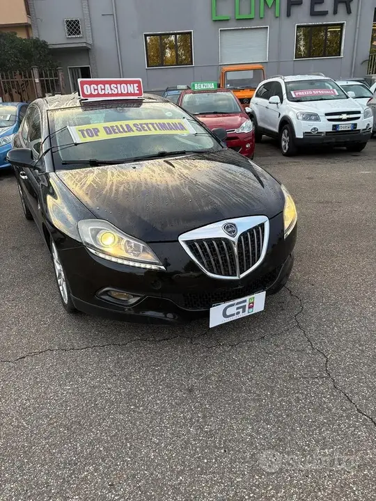 Lancia Ypsilon 2011 photo 2