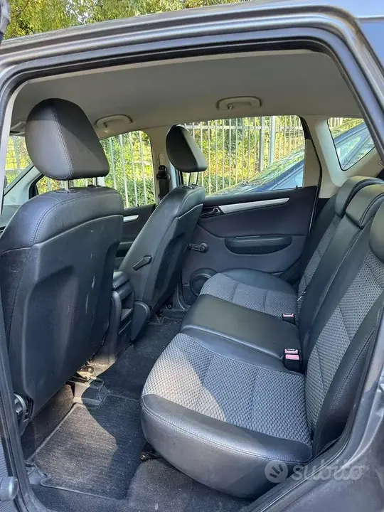 Mercedes-Benz A 2009 photo 5