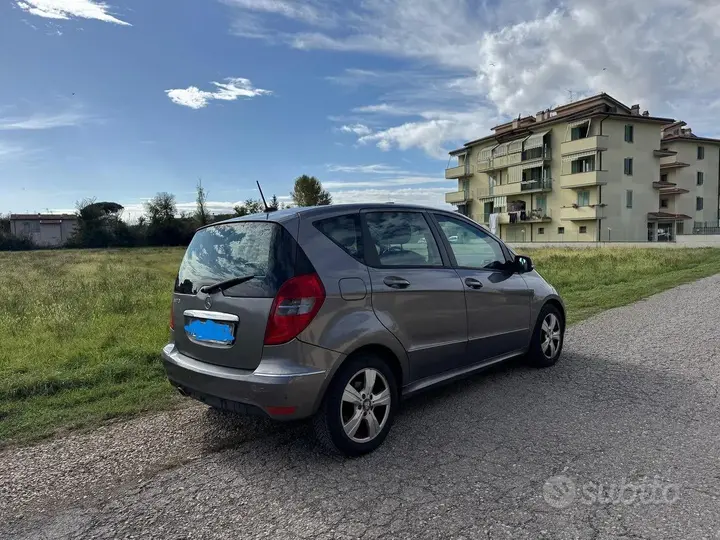 Mercedes-Benz A