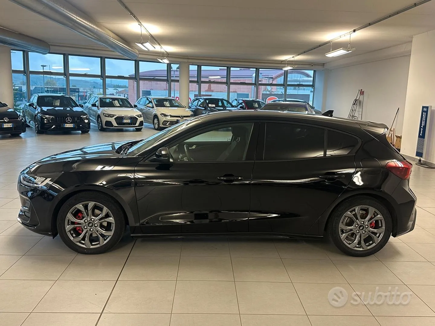 Ford Focus 2023 photo 4