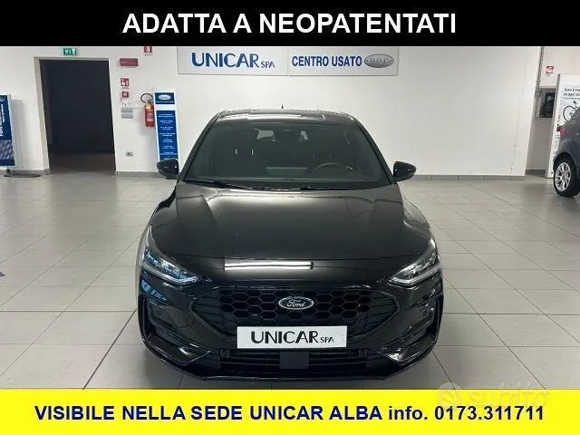 Ford Focus 2023 photo 2
