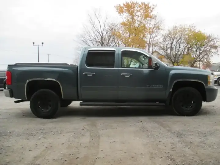 Chevrolet Silverado 1500 2010 photo 4