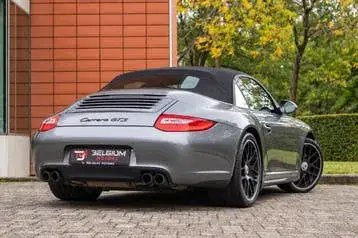 Porsche 911 2011 photo 2