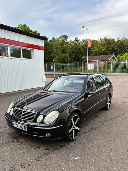 Mercedes-Benz E240