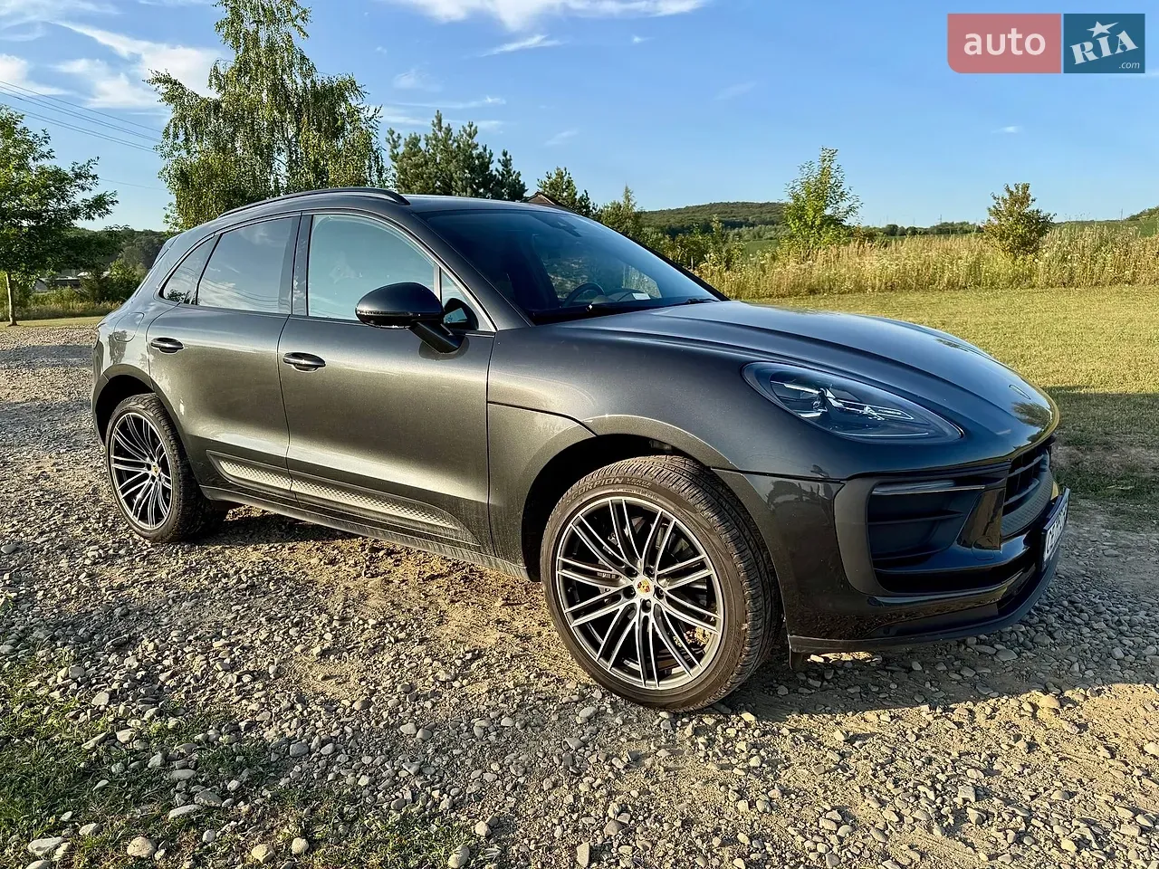 Porsche Macan 2023 photo 2