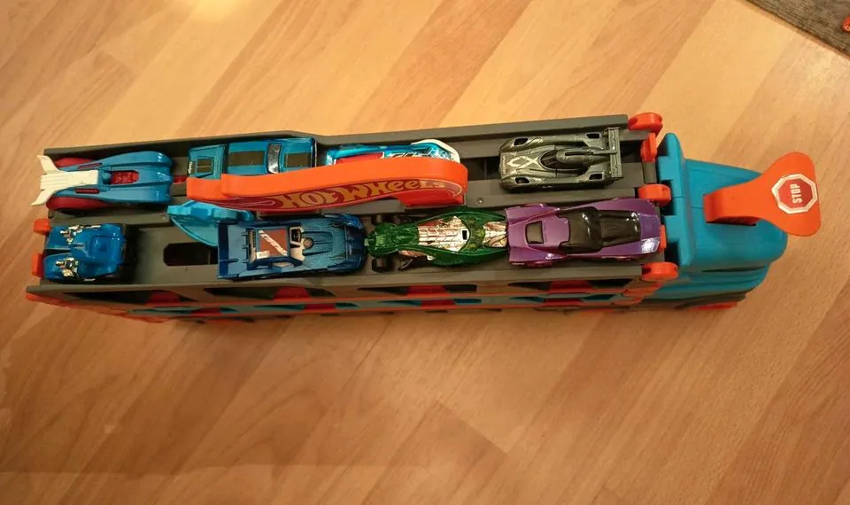 Hot Wheels Lkw