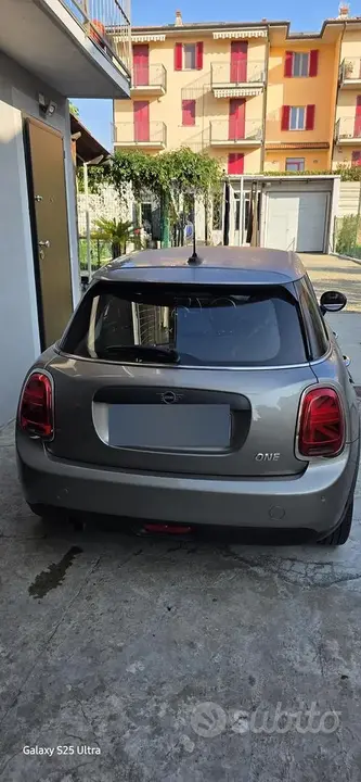 BMW Mini 2019 photo 2