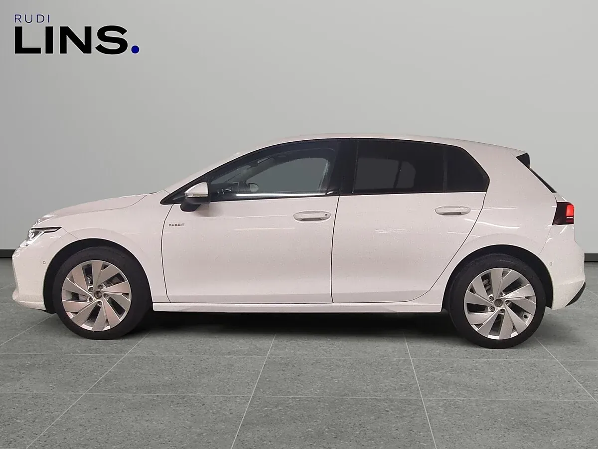 Volkswagen Golf 2026 photo 2