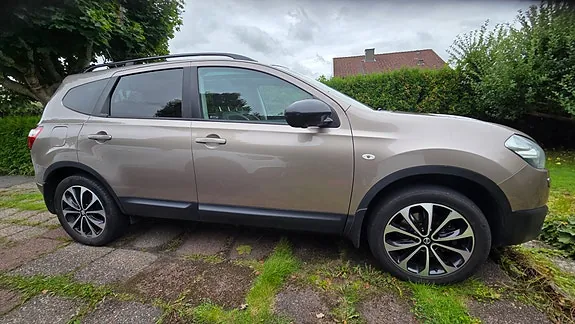 Nissan Qashqai 2013 photo 2