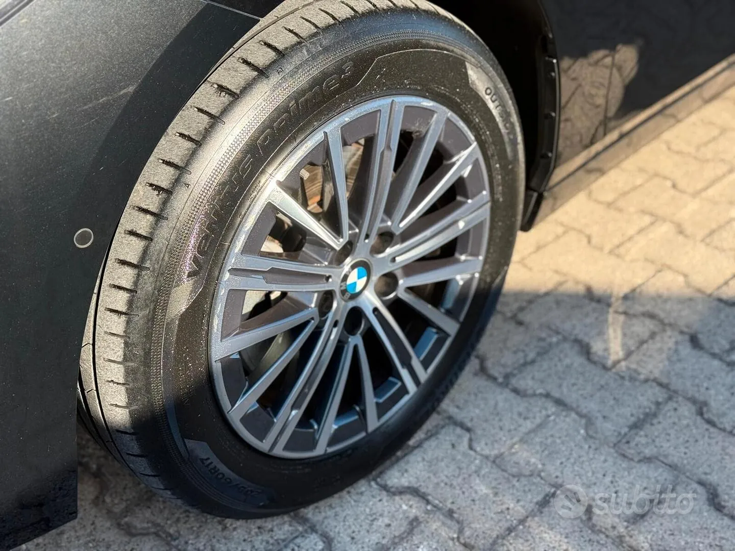 BMW 218D Active Tourer 2023 photo 3