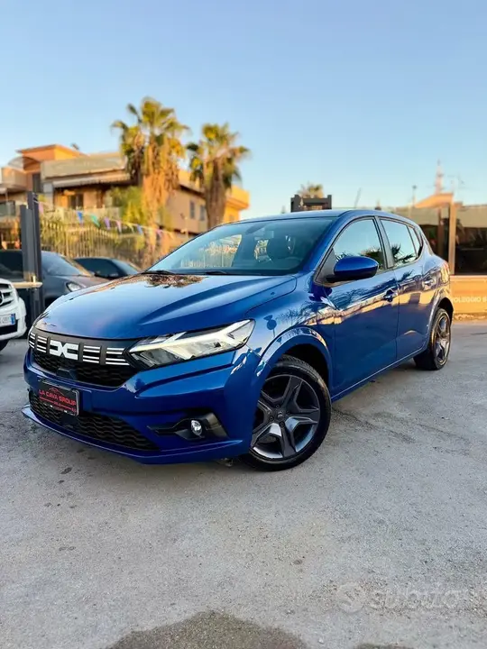 Dacia Sandero 2023 photo 2