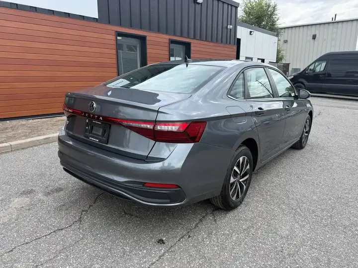 Volkswagen Jetta 2026 photo 5