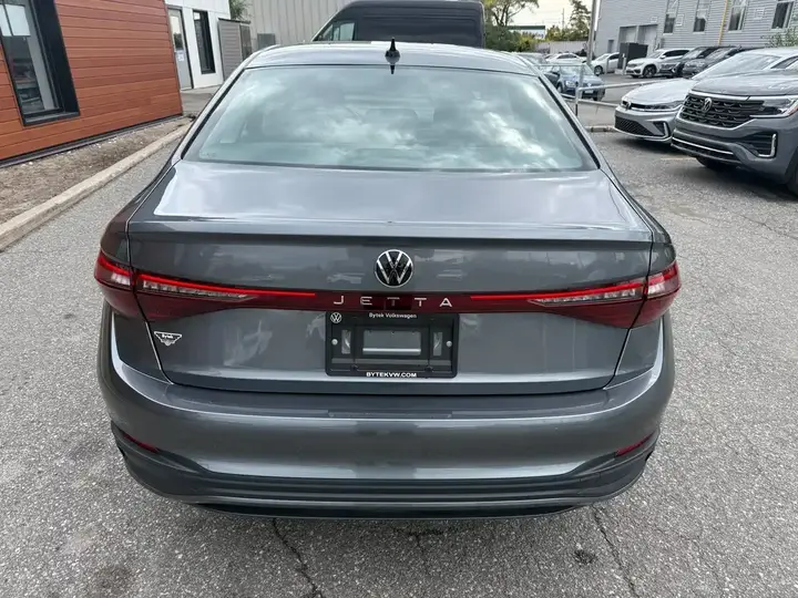 Volkswagen Jetta 2026 photo 4