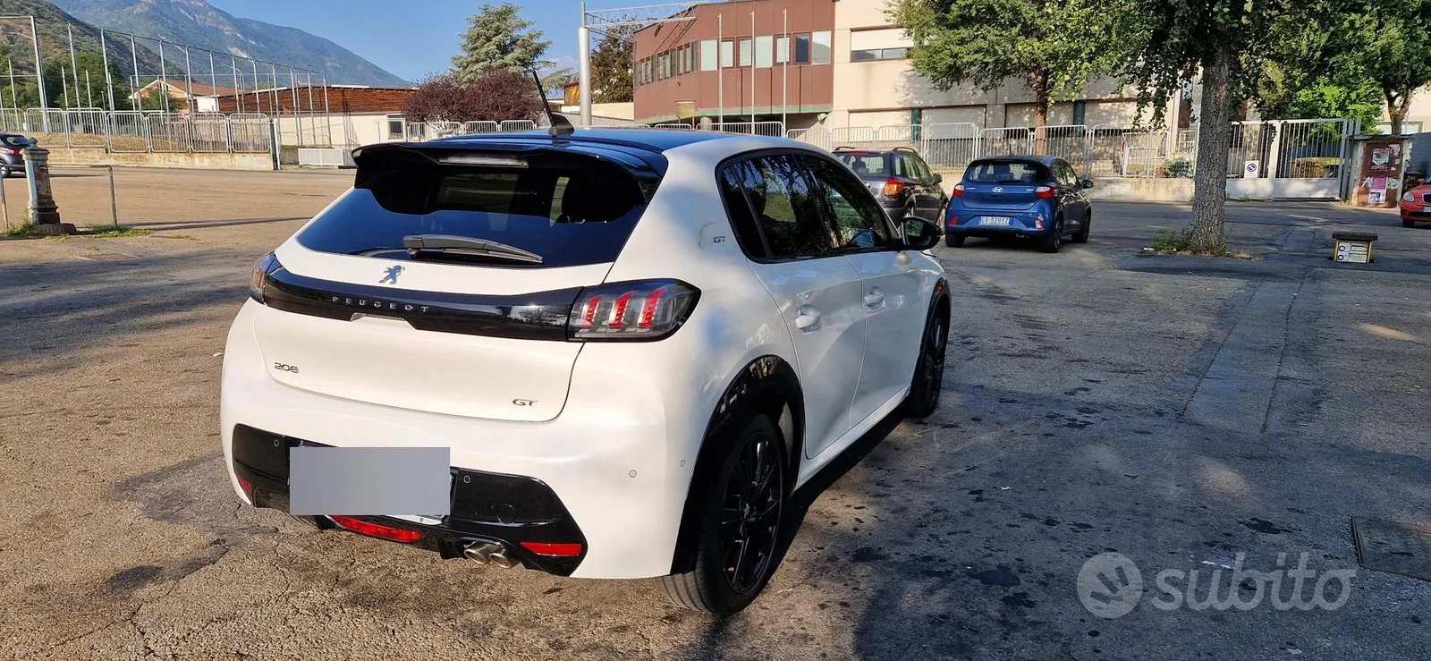 Peugeot 208 2021 photo 3