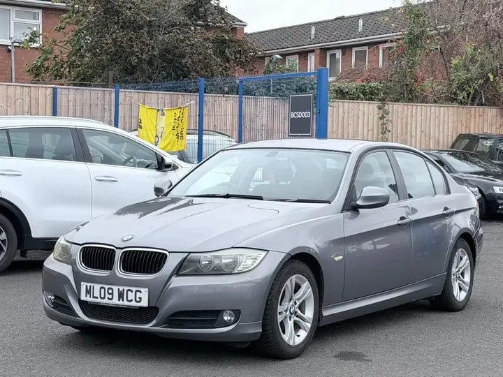 BMW 3 Series 2009 photo 3