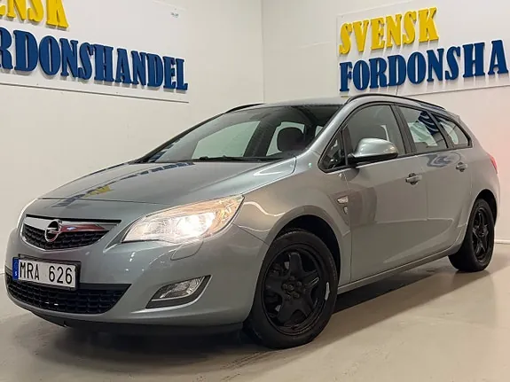Opel Astra 2011 photo 2