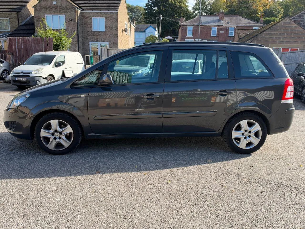 Vauxhall Zafira 2013 photo 2