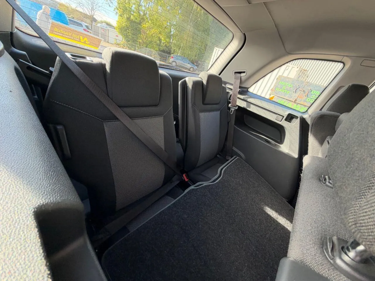Vauxhall Zafira 2013 photo 3
