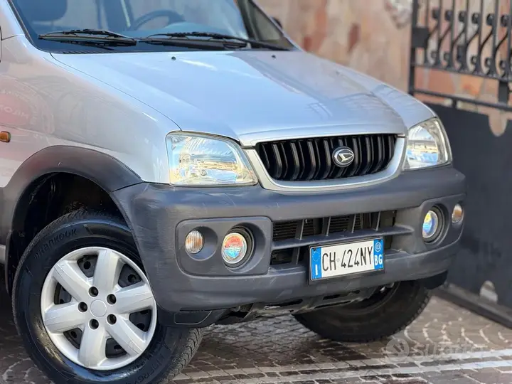 Daihatsu Terios 2003 photo 2
