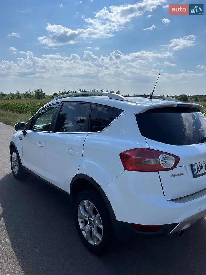 Ford Kuga 2010 photo 4