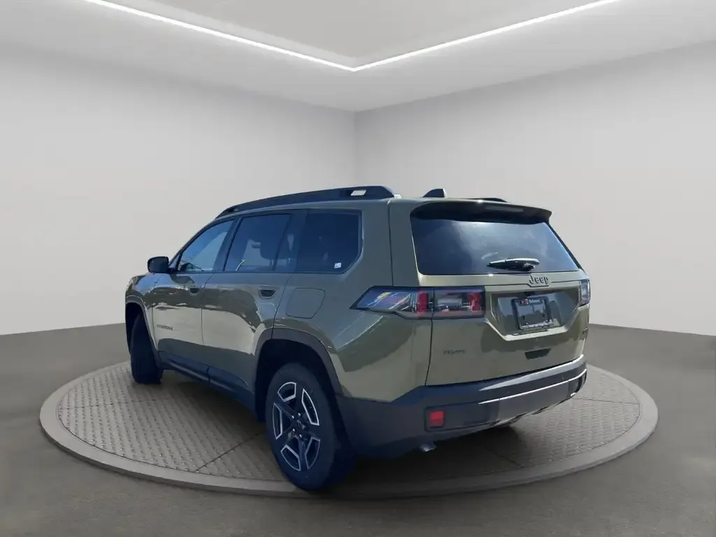 Jeep Cherokee 2026 photo 4