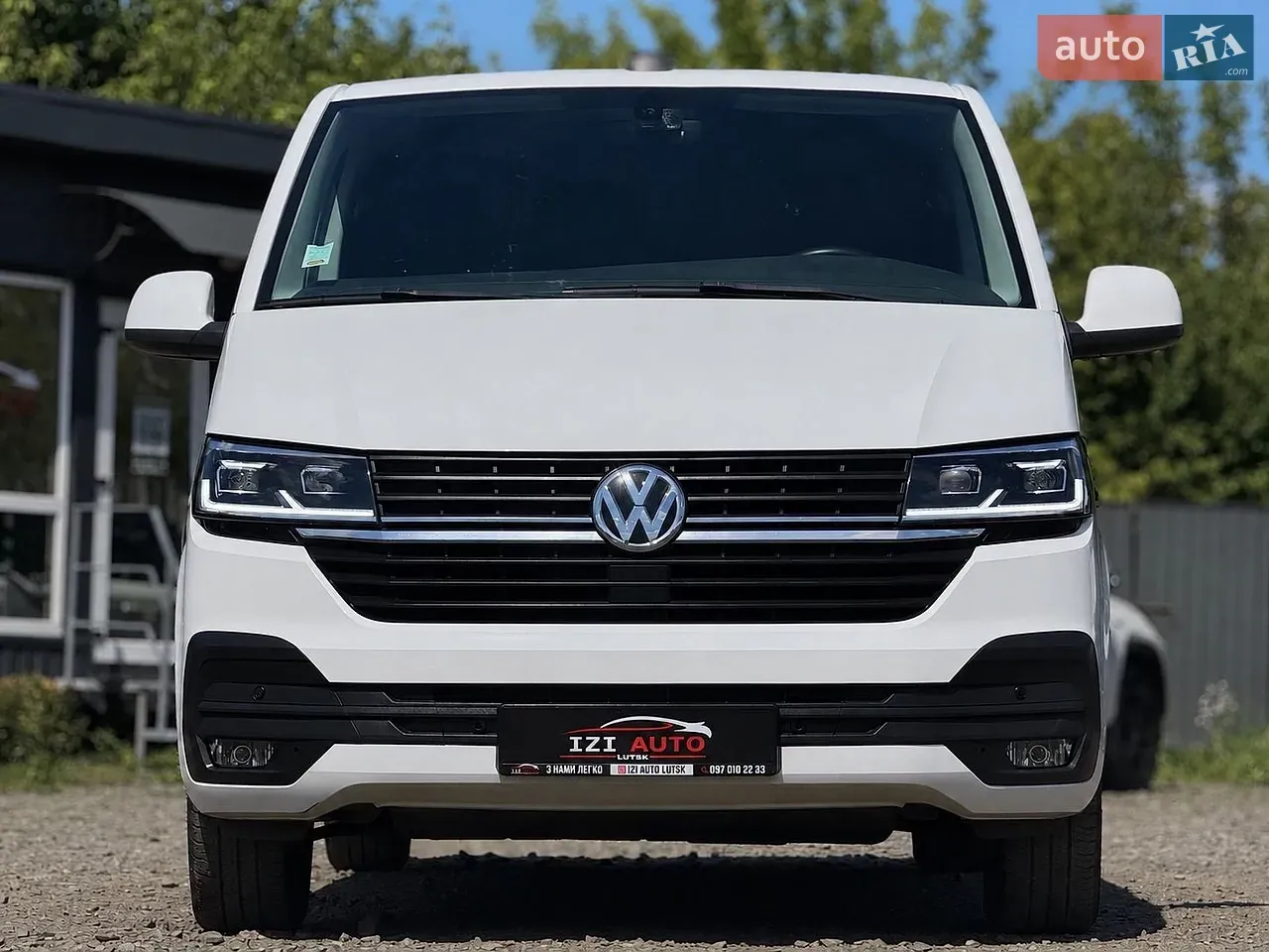 Volkswagen Transporter 2023 photo 2