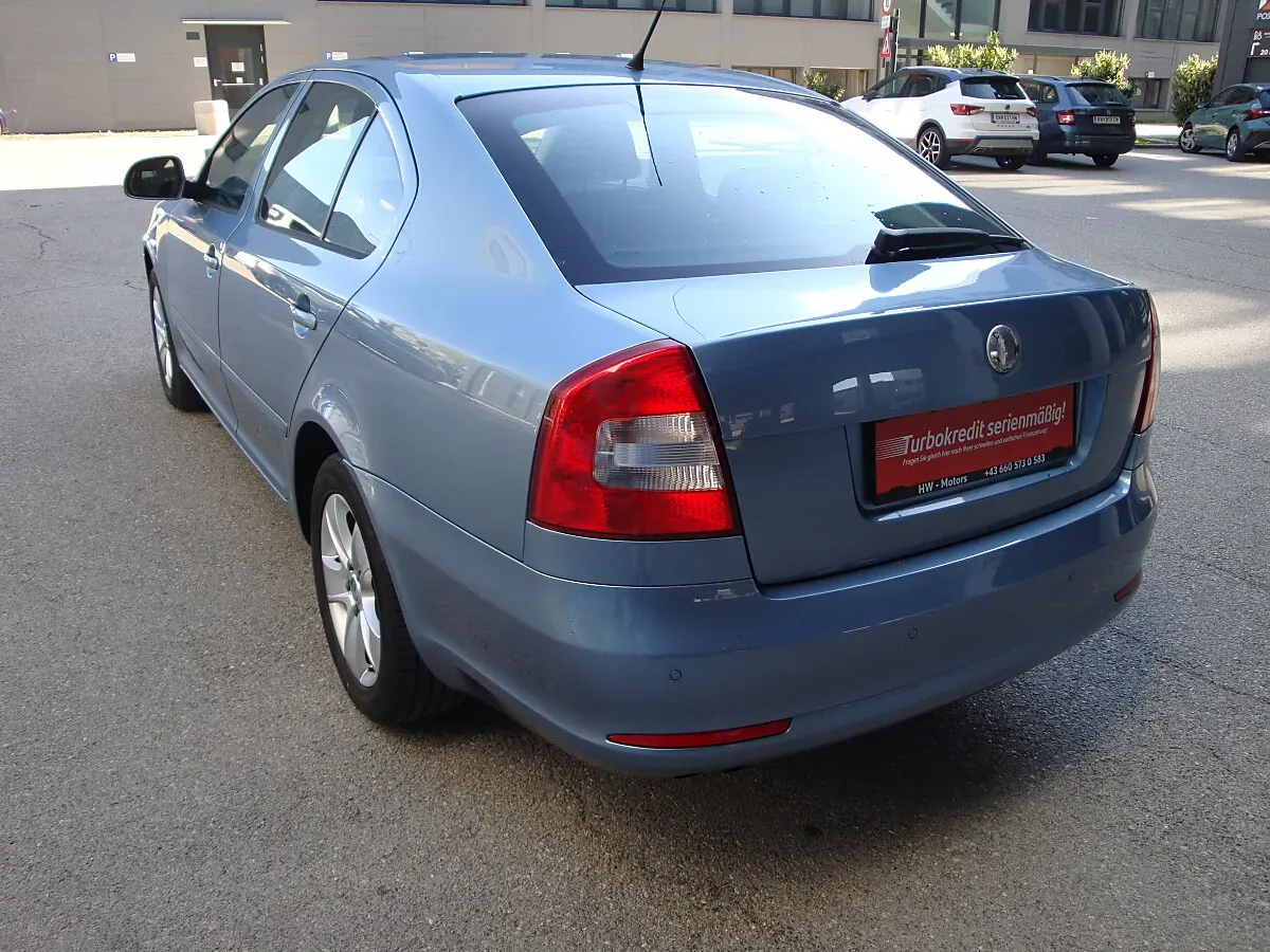 Skoda Octavia 2009 photo 3