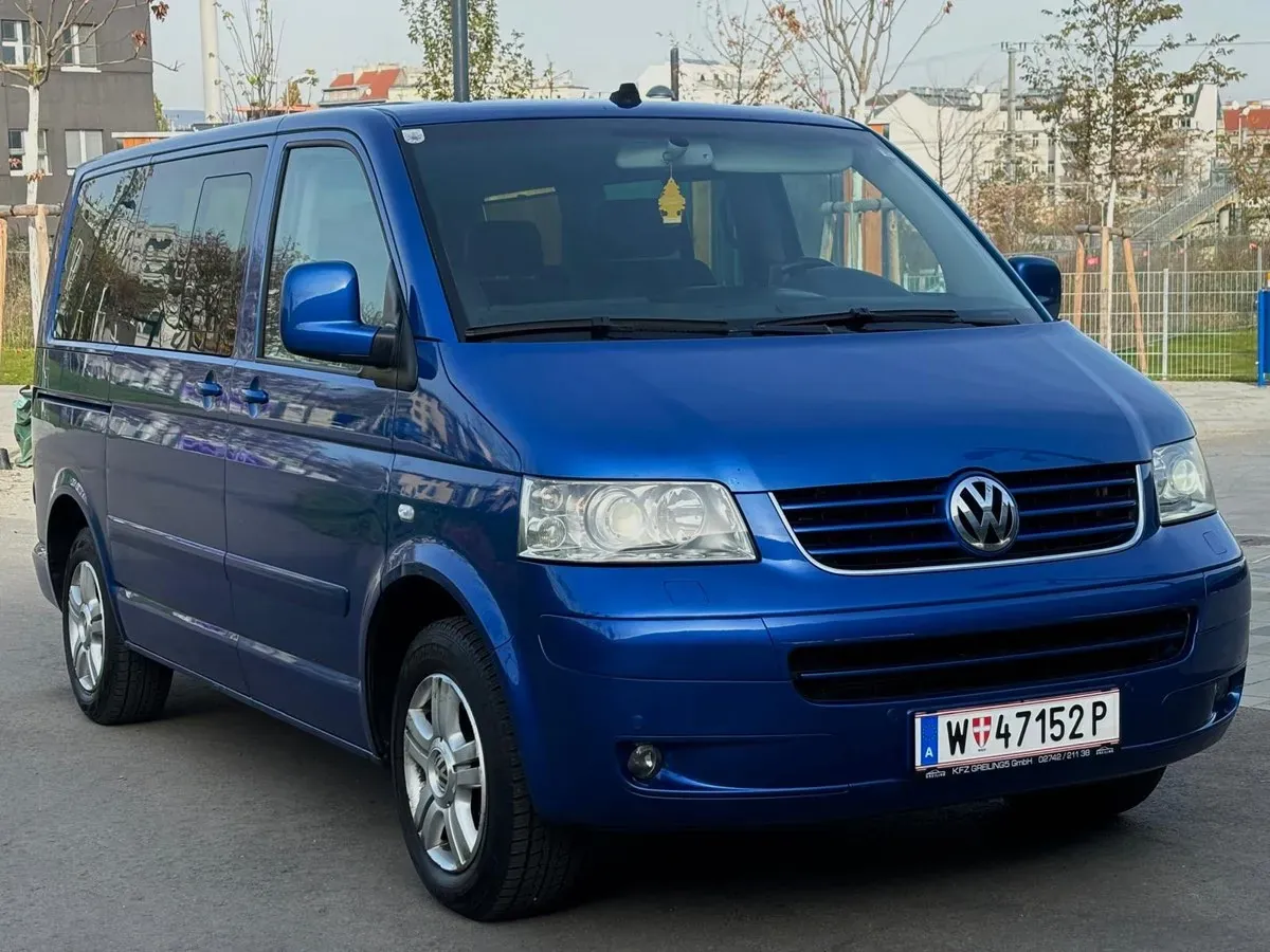Volkswagen Multivan 2006 photo 2