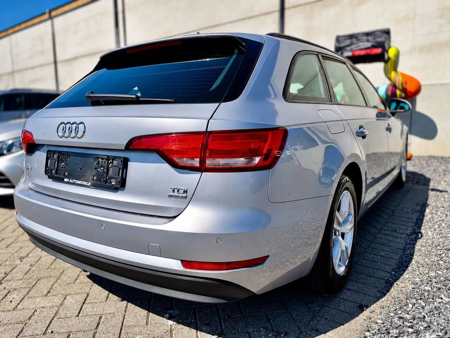 Audi A4 Avant 2018 photo 2