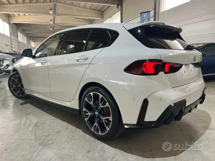 BMW 120 2025 photo 3
