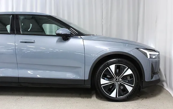 Polestar 2 2023 photo 3