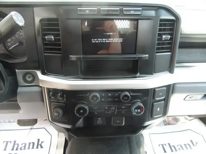 Ford F-550 2024 photo 2