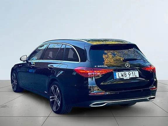 Mercedes-Benz C300 2024 photo 5
