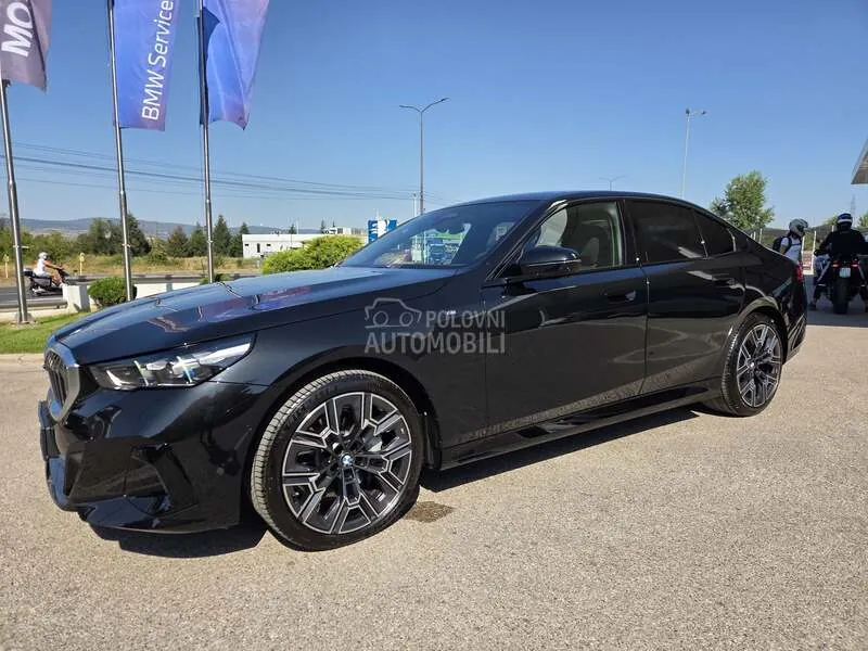 BMW 540 2026 photo 2