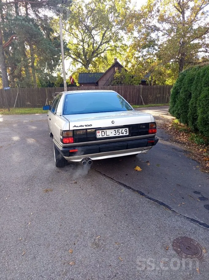 Audi 100 C3 1985 photo 4