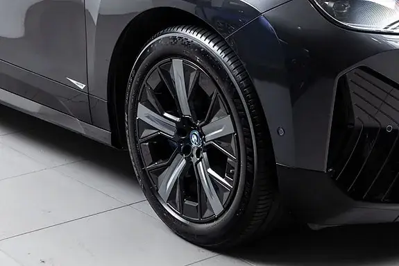 BMW Ix 2022 photo 3