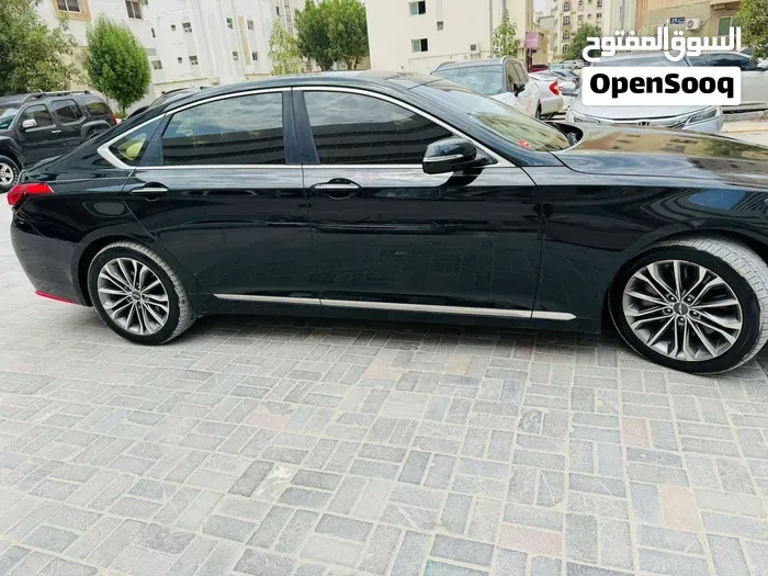 Genesis G70 2015 photo 2