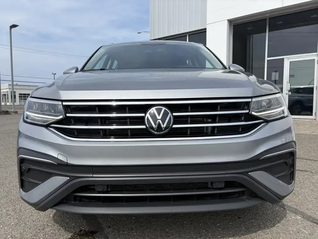 Volkswagen Tiguan 2024 photo 2