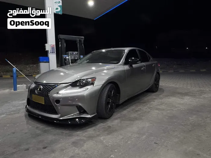 Lexus Is 2016 photo 4