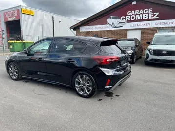 Ford Focus 2025 photo 2