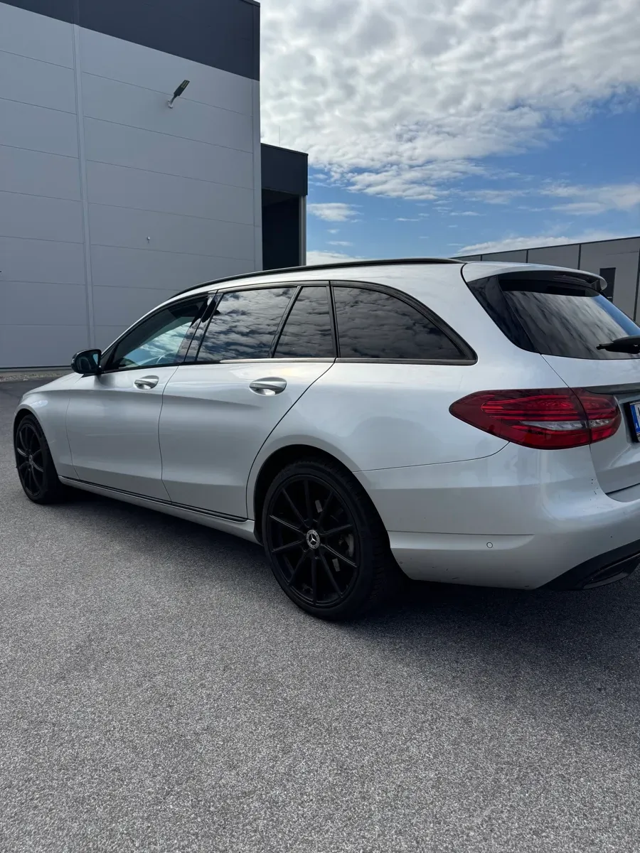 Mercedes-Benz C-Class 2019 photo 3