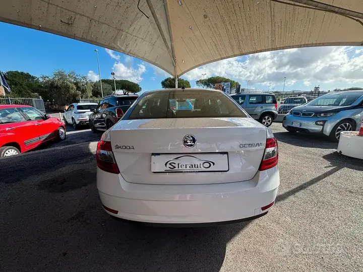 Skoda Octavia 2018 photo 2
