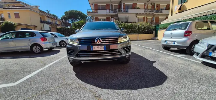 Volkswagen Touareg