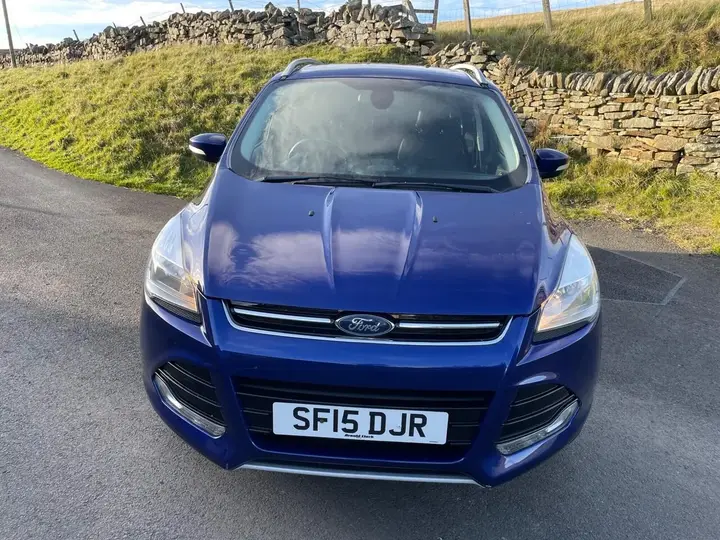 Ford Kuga 2015 photo 2